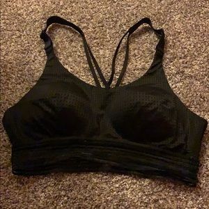 A Victoria secrets bra size 36B
